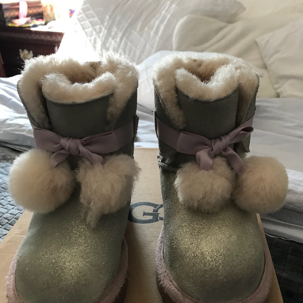 Girls ugg boots